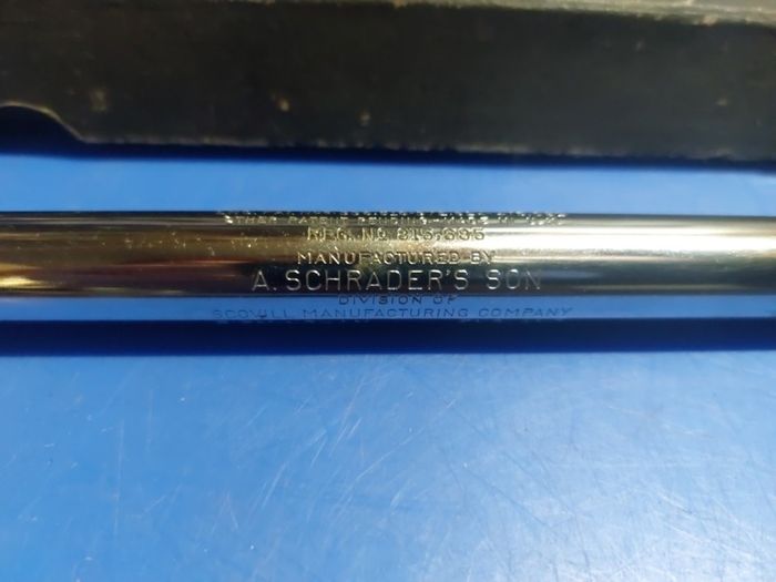 Schrader service tyre guage