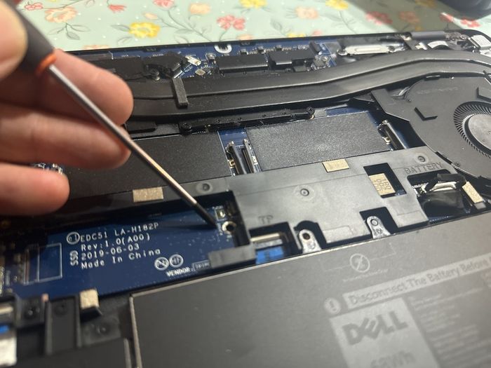 Dell Precision 3541 for spares