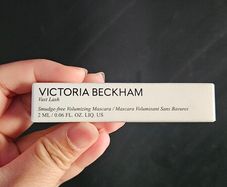 Victoria Beckham Vast Lash Smudge Free Volumizing Mascara in 2ml