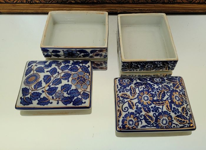 Vintage pair of handpainted ceramic jewellery boxes