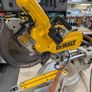 Dewalt 10 inch mitre saw Image 4