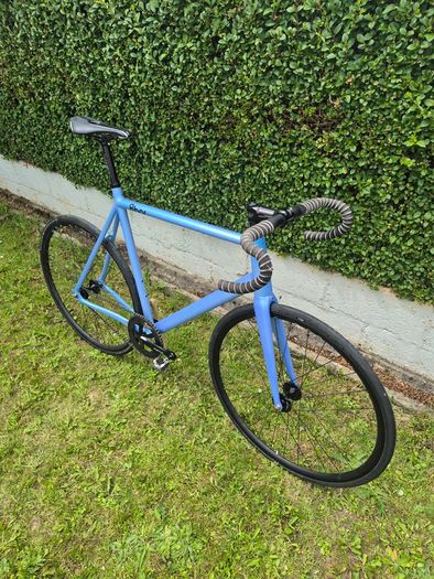 8Bar Fixed Gear