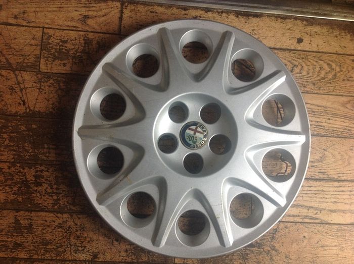Hub caps