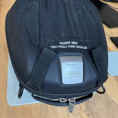 Givi ST602 tanklock bag