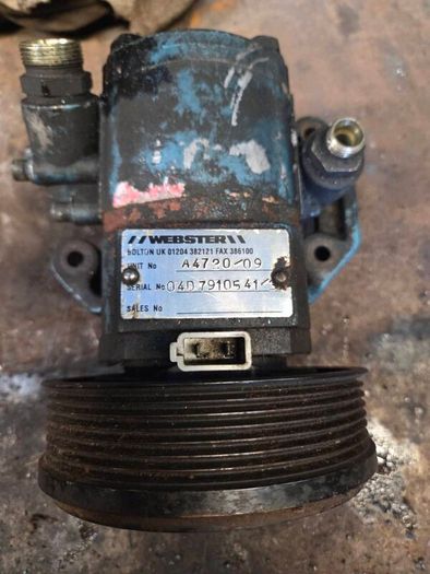 Engine run tipper pump for hydraulics