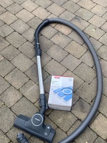 Miele telescopic pole ,hose and head and 2 bags for Complete 3