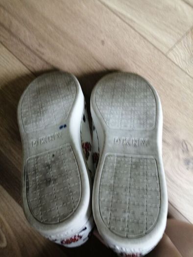 trainers DKNY