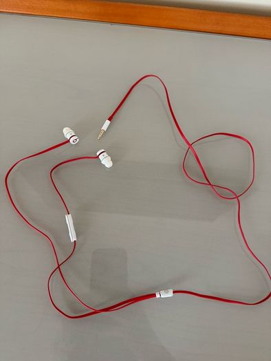 Pair of urBeats wired in-ear headphones