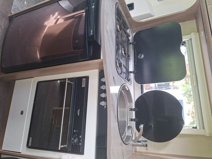 Campervan Carado T135 Emotion 191,