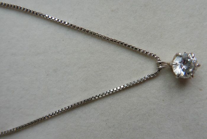 Vintage Sterling Silver 925 Fine Zirconia Pendant and Necklace length 21" - 8,46g