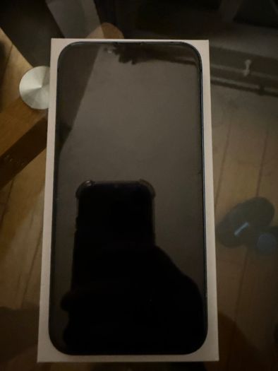 iPhone 13 - 256GB - Unlocked