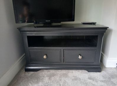 Black TV Stand  Excellent Condition Priced to Sell