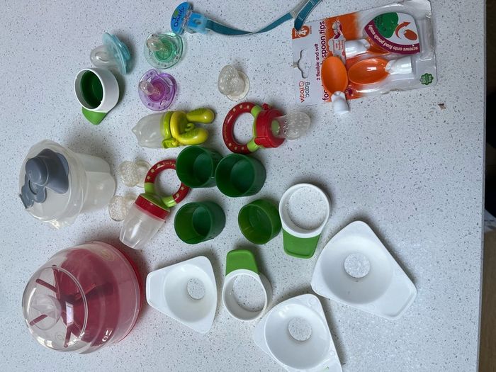 clevamama products /food pouches/food feeders / measuring powders