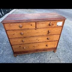 Chest of drawers