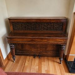 Antique piano