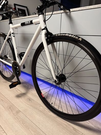 FIXIE Inc. Floater Single Speed Bike (Like New)