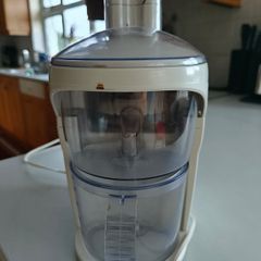 Centrifuge juicer