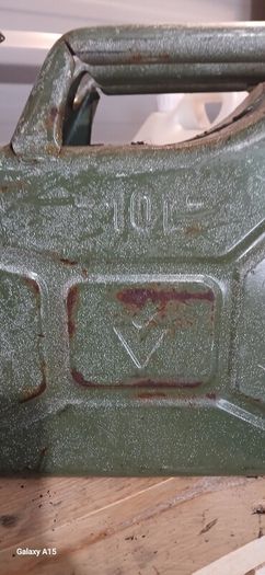 vintage jerry can