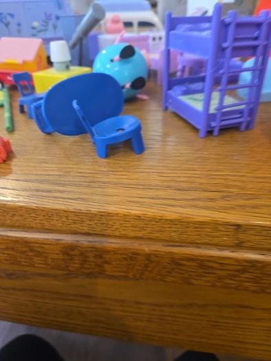 Peppa Pig Dolls house and bundle