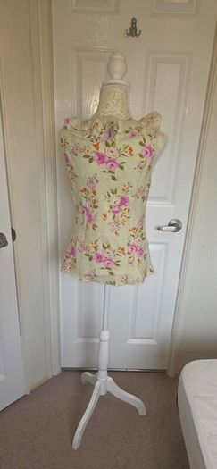 Sleeveless Blouse Top UK 8 Cottagecore