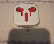 earphones