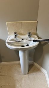Bathroom Pedestal Basin / Sink with Taps