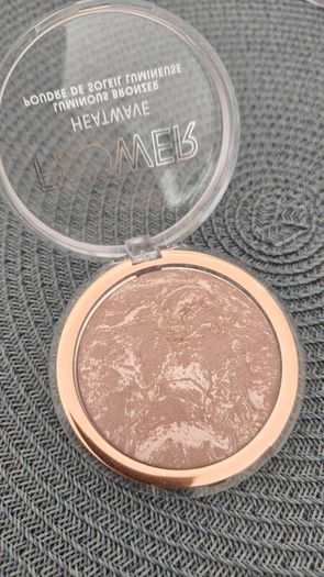 Flower Beauty bronzer