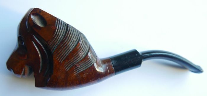 Vintage Real Briar Carved Wood  Smokers Pipe