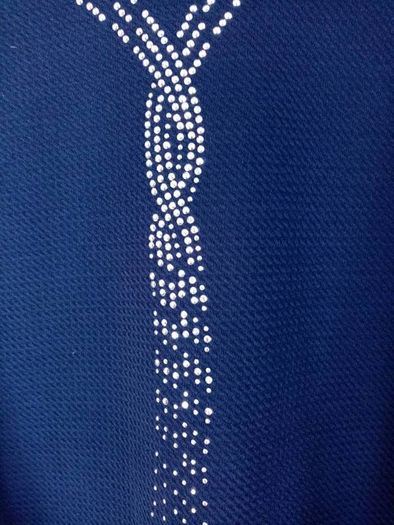 woman's top.    New size 16/18