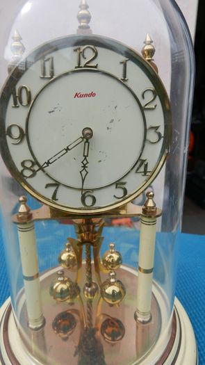 Vintage Kundo  Clock Made In Germany   Battery Operated (works well)