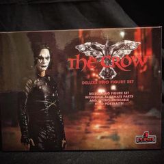 The Crow Mezco Toys Two Figure Set 2022