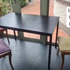 breakfast table