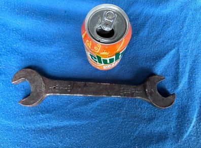 Vintage Lion Brand spanner 7/8 11/16