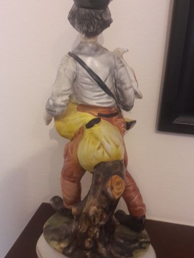 vintage capadimonte figure