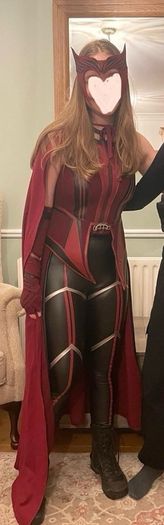 Scarlet Witch Cosplay outfit
