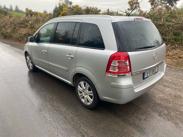 2012 Opel Zafira nct 10/27 7 seater