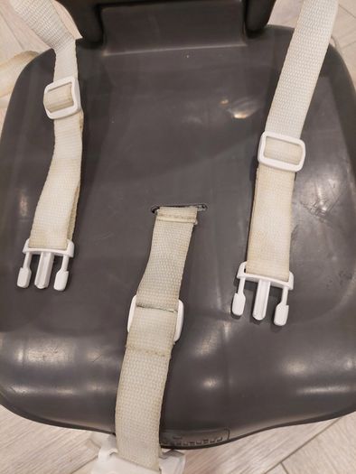 Portable booster seat for dining chair