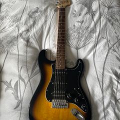 Fender Squier Affinity Stratocaster HSS Electric Guitar