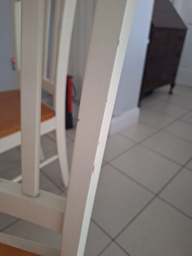 kitchen table and chairs