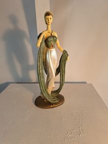 Vintage Art Deco Figurine