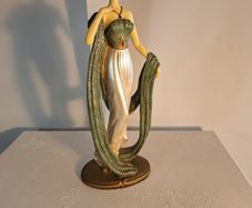Vintage Art Deco Figurine