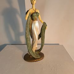 Vintage Art Deco Figurine