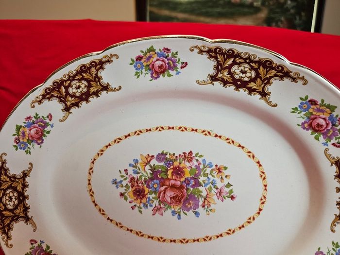 Medium Arklow platter , Larne / Pattern 2384