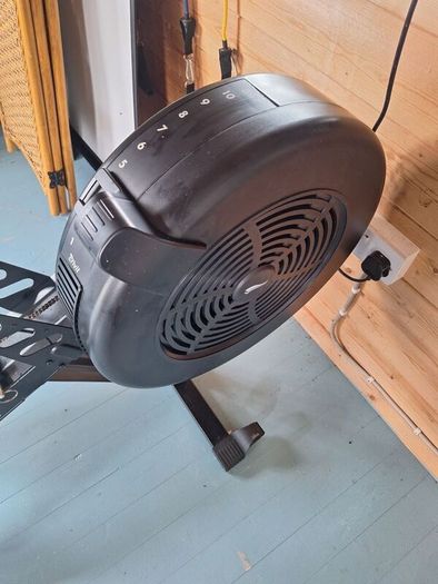 Crivit Rowing machine