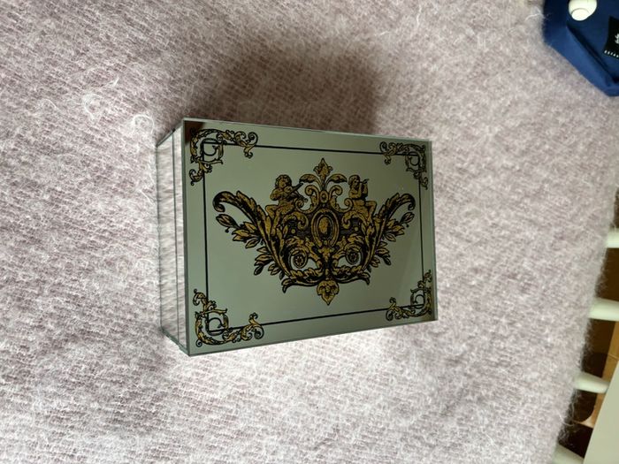 Jewellery Box - Mirror Outside with Design