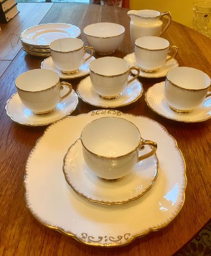 Vintage Cavour Ware Staffordshire Fine Bone China Set.