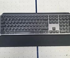 Logitech MX Keys Keyboard & Logitech MX Palm Rest - Desktop PC, Laptop