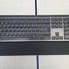 Logitech MX Keys Keyboard & Logitech MX Palm Rest - Desktop PC, Laptop