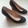 Wide Fitting Shoe - Wooden Wedge (Size 4) Image 2