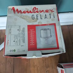 Ice cream maker